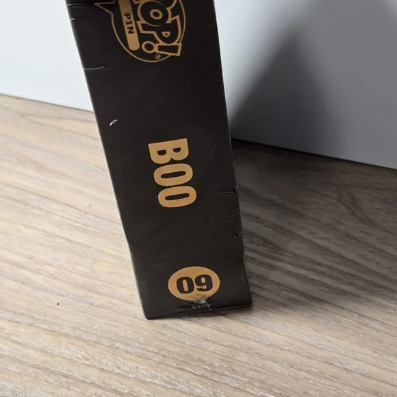 Funko pop large enamel pin disney Pixar boo 09 new - Picture 3 of 5